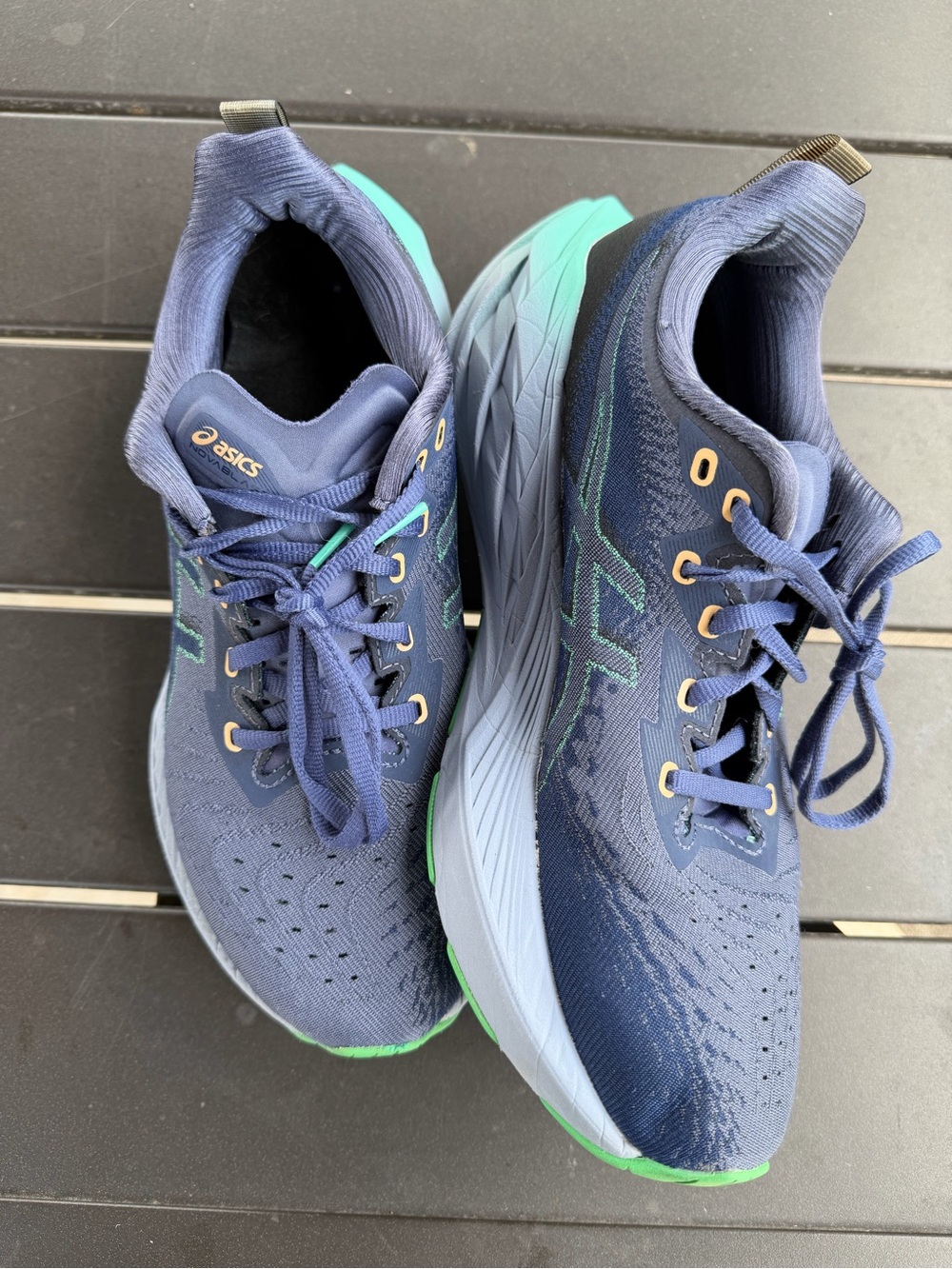 ASICS Novablast 4 Women’s 9 Thunder Blue Blue Expanse Running Shoes